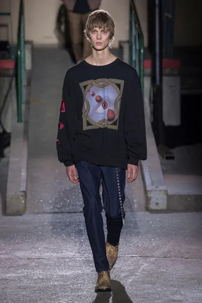 Look 2